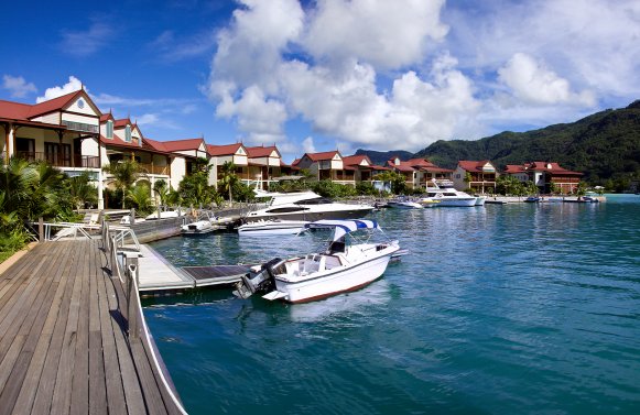Immobilie in - Seychellen - Mahe: PRIVATINSEL EDEN ISLAND SEYCHELLES: Townhouse mit Meerblick